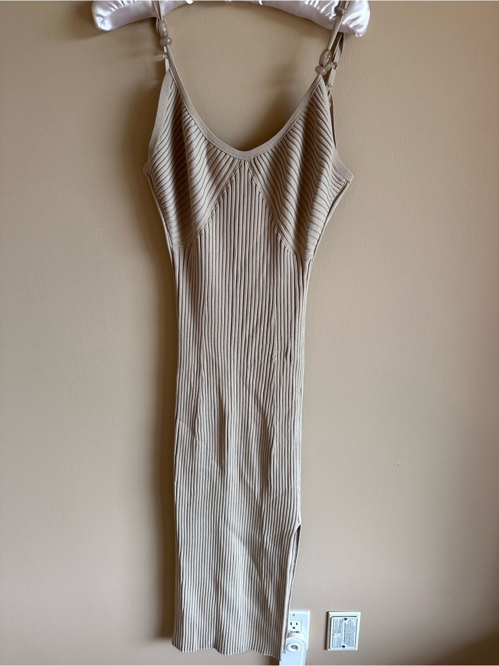 Ribbed Sleeveless Maxi Dress in Beige M/L